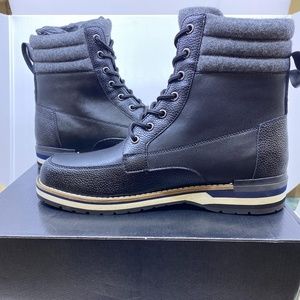 BNIB DKNY Winston boots
